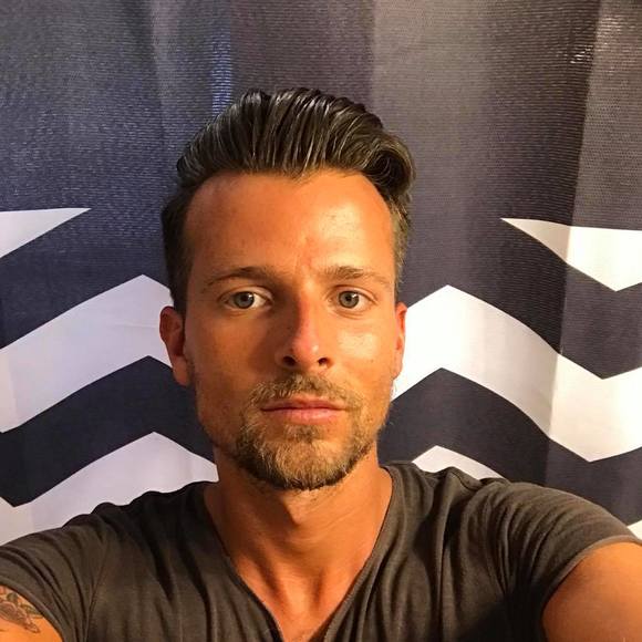 Meet your Posher, Dave - Picture 1 of 1